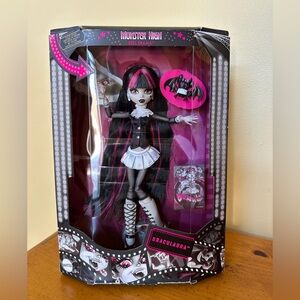 2025 Monster High Draculaura Reel Drama Creeproduction NRFB